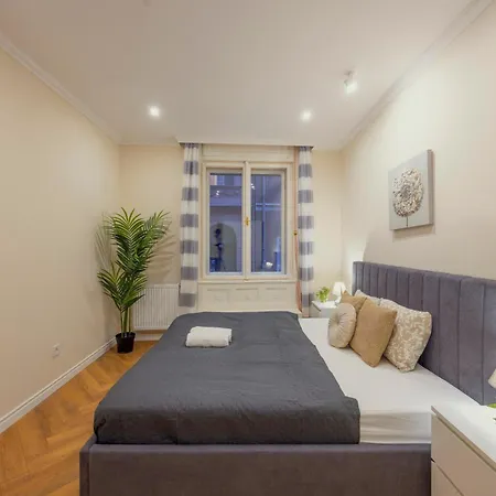 Deluxe & Grand Z15 In A Prime Location Appartement Budapest
