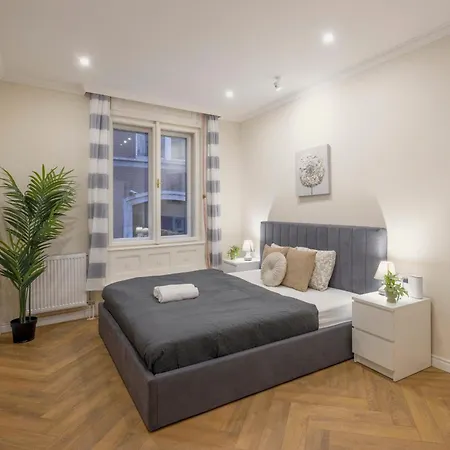 Appartement Deluxe & Grand Z15 In A Prime Location